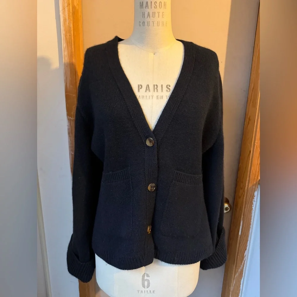 $2200 KHAITE Scarlet Cashmere Cardigan in Black - Size L - Picture 3 of 13